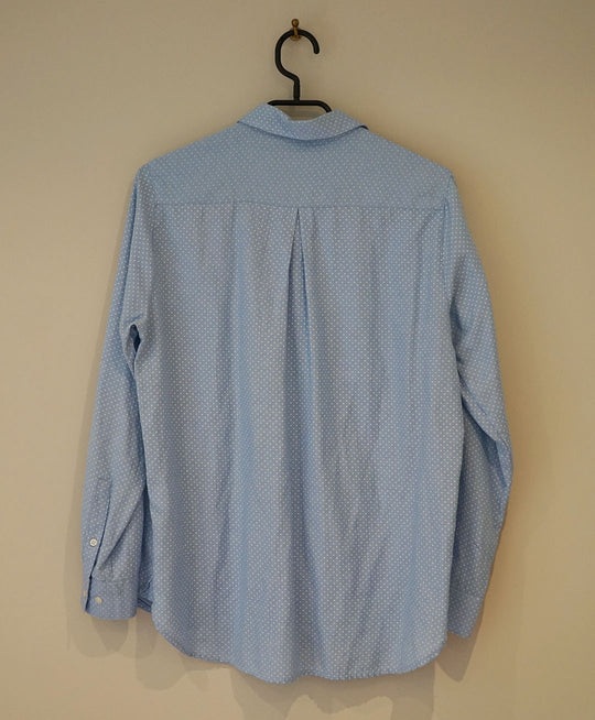 Licht blauwe stippen blouse